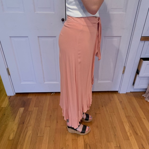 Flowy high waisted pants! - Picture 2 of 3